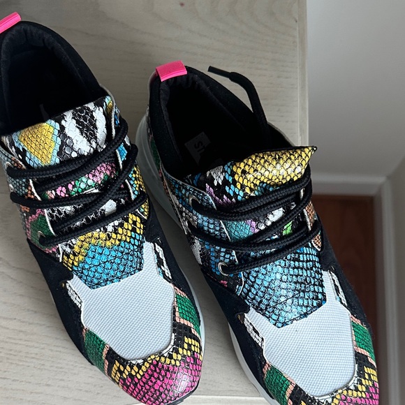Steve Madden Colorful Women's Sneakers - Picture 2 of 4